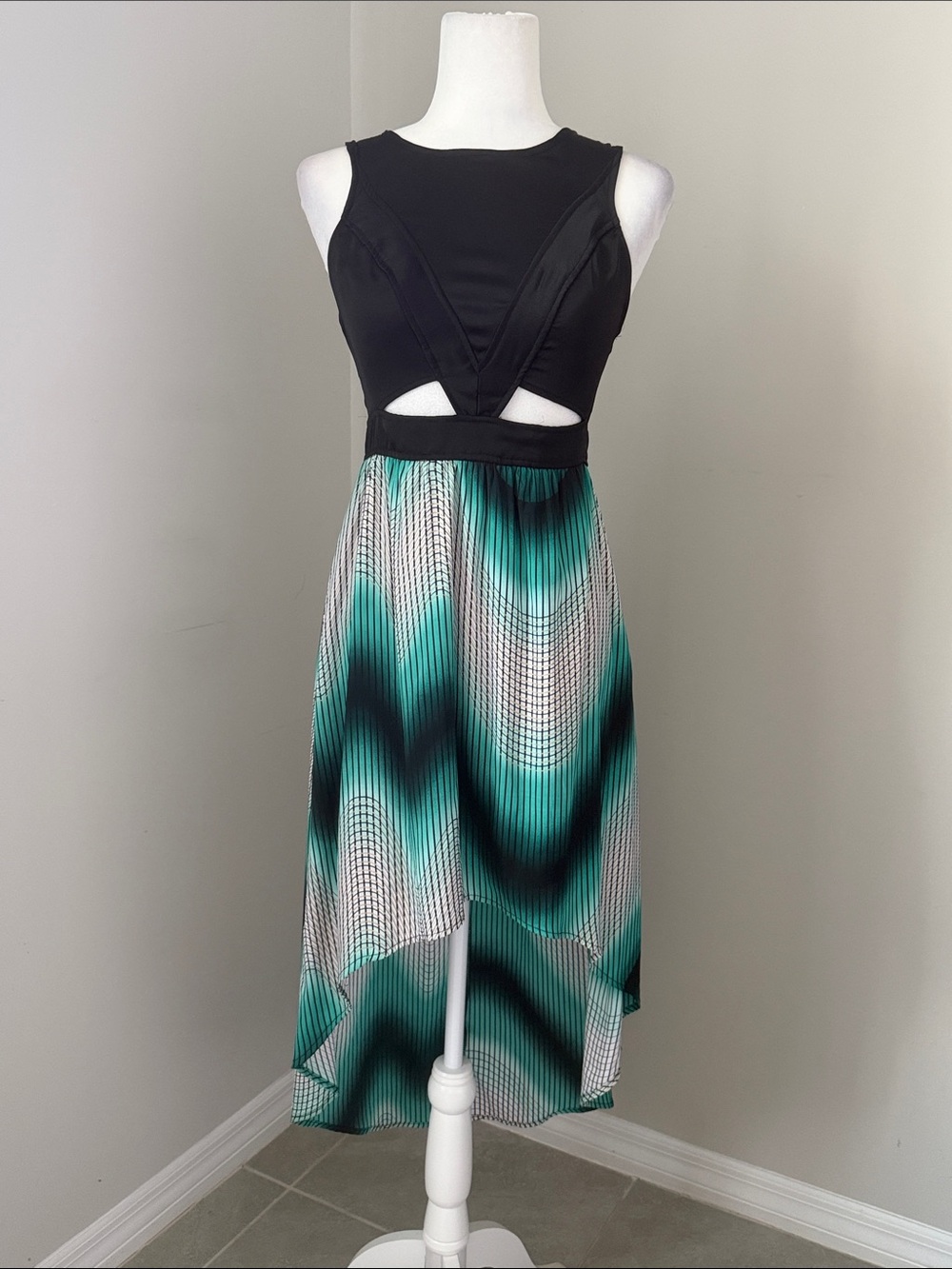 2B BEBE Pleated High Low Cutout Dress Teal Black Size Small Women’s